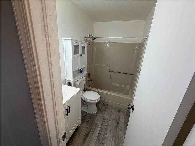 6522 Harbour Rd, North Lauderdale, FL 33068