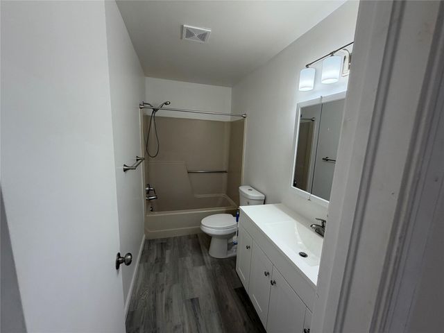 6522 Harbour Rd, North Lauderdale, FL 33068