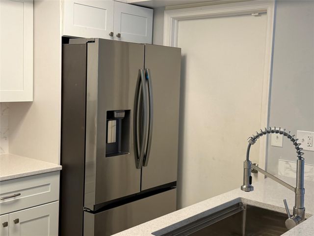 6522 Harbour Rd, North Lauderdale, FL 33068