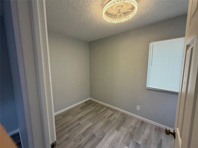 6522 Harbour Rd, North Lauderdale, FL 33068