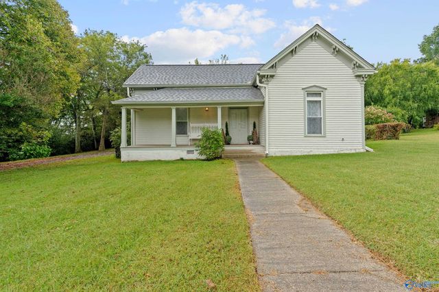 214 Washington Street W, Fayetteville, TN 37334