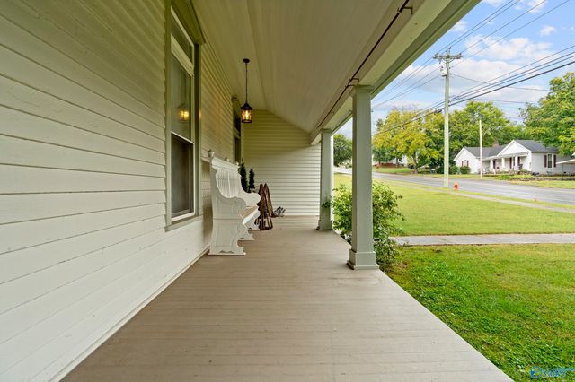 214 Washington Street W, Fayetteville, TN 37334