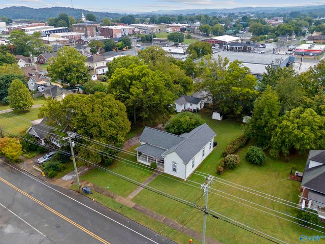 214 Washington Street W, Fayetteville, TN 37334