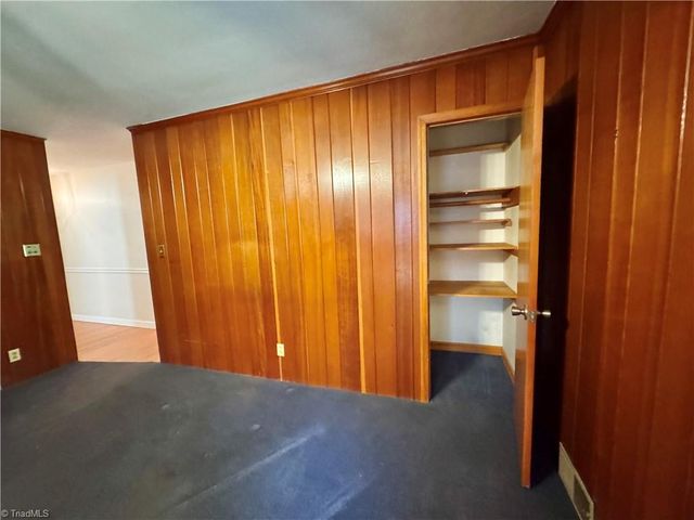 2541 Weymoth Road, Winston-salem, NC 27103
