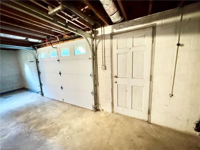 2541 Weymoth Road, Winston-salem, NC 27103