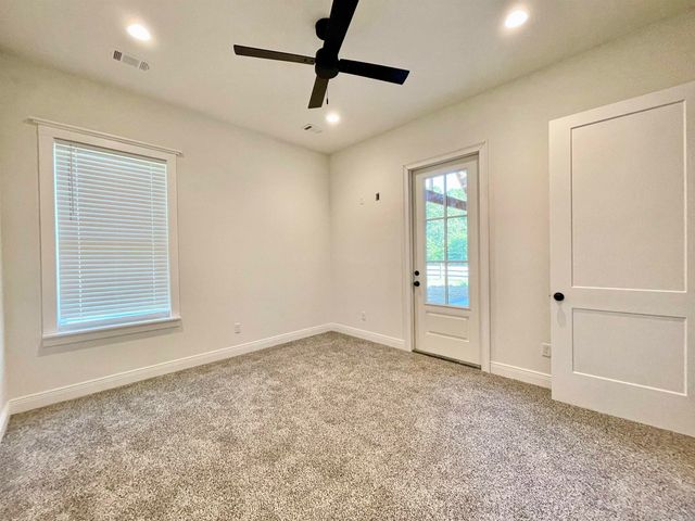 19305 Waterview Meadows Ln, Roland, AR 72135