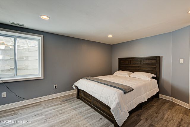 3123 Hunsinger Blvd, Houston Acres, KY 40220