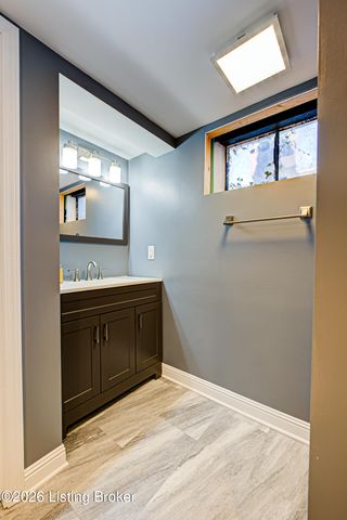 3123 Hunsinger Blvd, Houston Acres, KY 40220