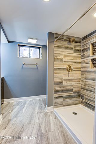 3123 Hunsinger Blvd, Houston Acres, KY 40220