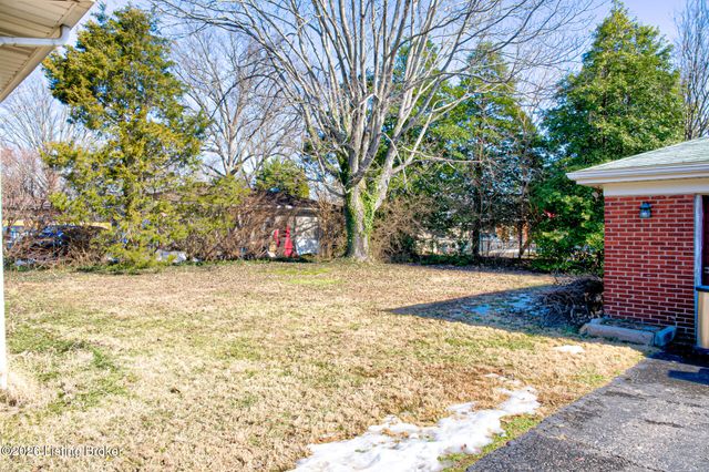 3123 Hunsinger Blvd, Houston Acres, KY 40220