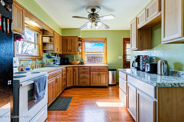 3123 Hunsinger Blvd, Houston Acres, KY 40220