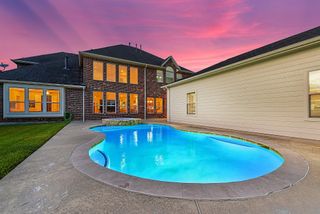 27411 Gladway Manor Drive, Katy, TX 77494