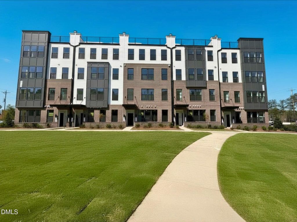 605 Hedrick Ridge Road 307, Cary, NC 27519