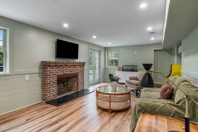 8 New Town Lane, Charleston, SC 29407