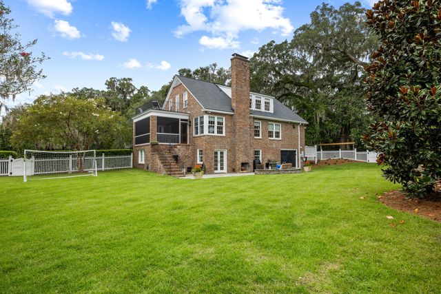 8 New Town Lane, Charleston, SC 29407