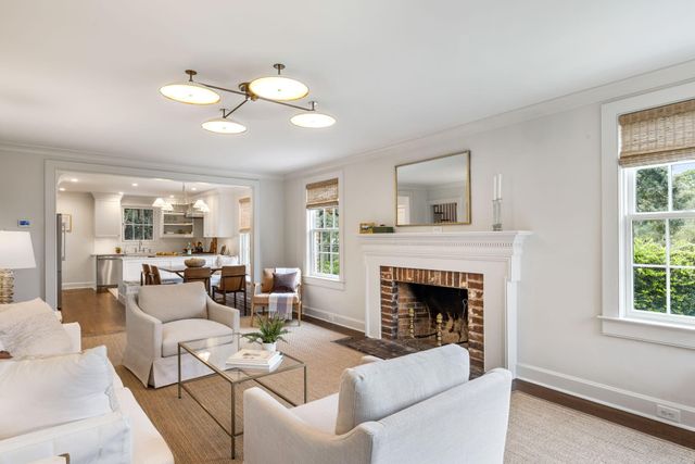 8 New Town Lane, Charleston, SC 29407