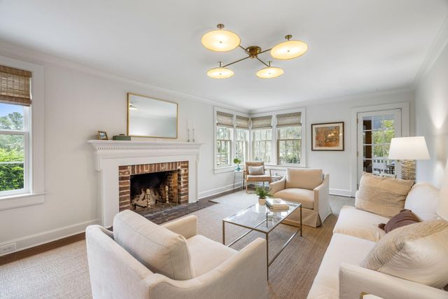 8 New Town Lane, Charleston, SC 29407