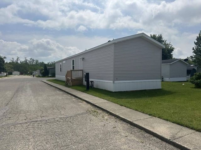 69205 Garver Lake Lot 48 Road, Edwardsburg, MI 49112