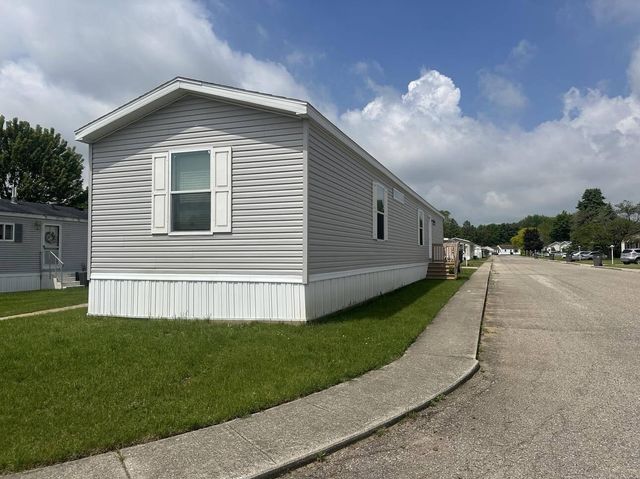 69205 Garver Lake Lot 48 Road, Edwardsburg, MI 49112