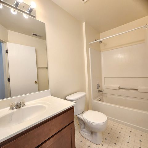 157 W ALDRIDGE Lane, Round Lake, IL 60073
