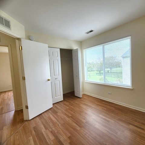 157 W ALDRIDGE Lane, Round Lake, IL 60073