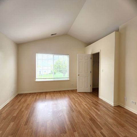 157 W ALDRIDGE Lane, Round Lake, IL 60073