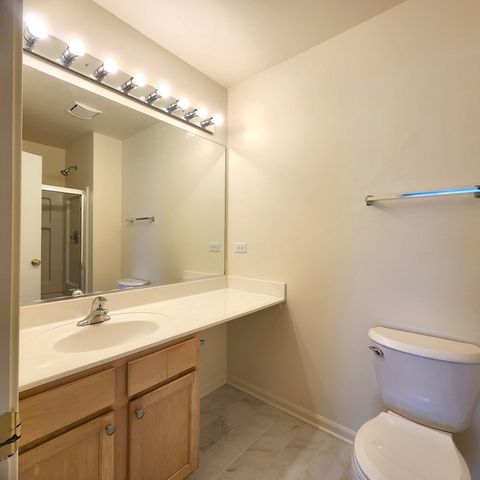 157 W ALDRIDGE Lane, Round Lake, IL 60073
