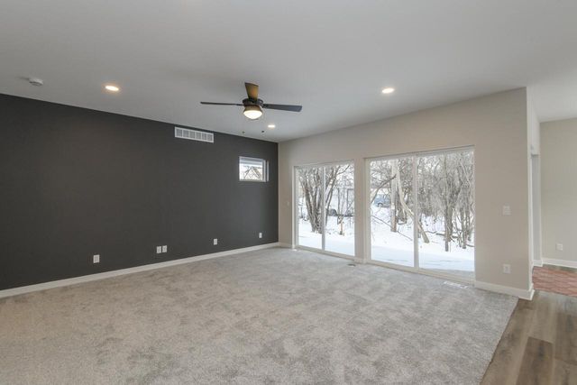 1414 S 166th STREET, New Berlin, WI 53151