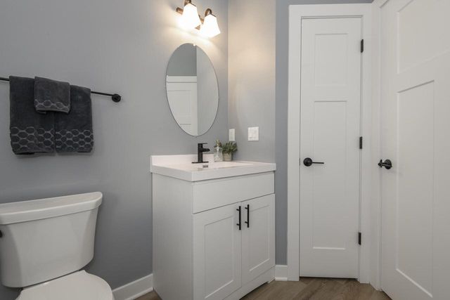 1414 S 166th STREET, New Berlin, WI 53151