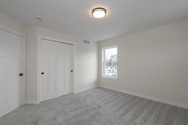 1414 S 166th STREET, New Berlin, WI 53151