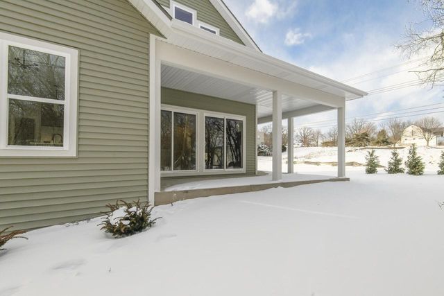 1414 S 166th STREET, New Berlin, WI 53151