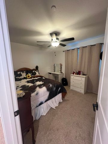 788 Apple Street, Dinuba, CA 93618