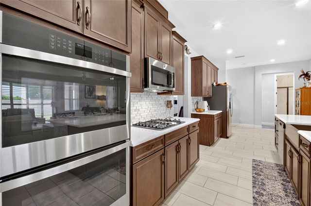 1325 BLARNEY STREET, Clermont, FL 34715