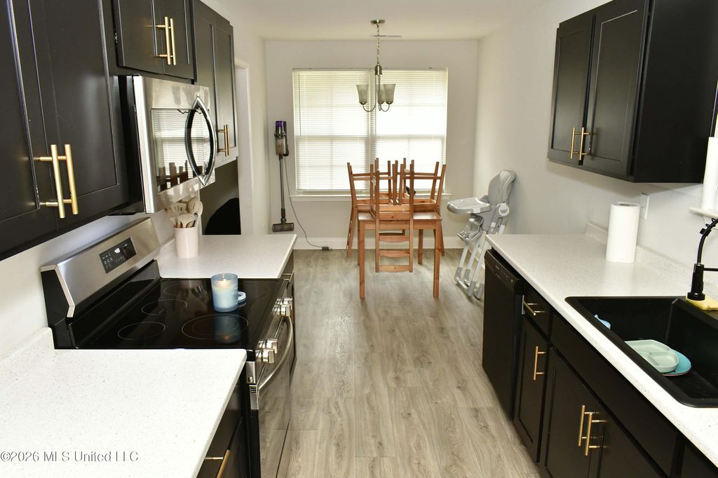 7945 Gardendale Drive, Olive Branch, MS 38654 — photo 5