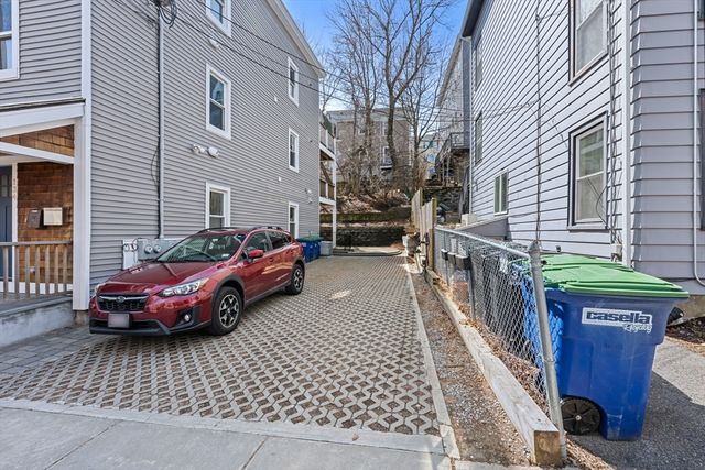134 Heath St 3, Somerville, MA 02145