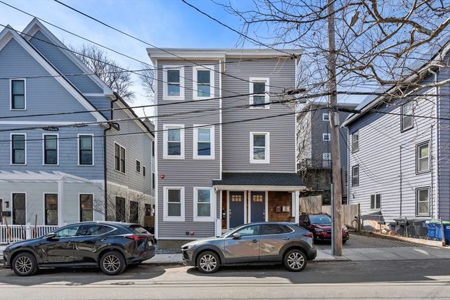 134 Heath St 3, Somerville, MA 02145