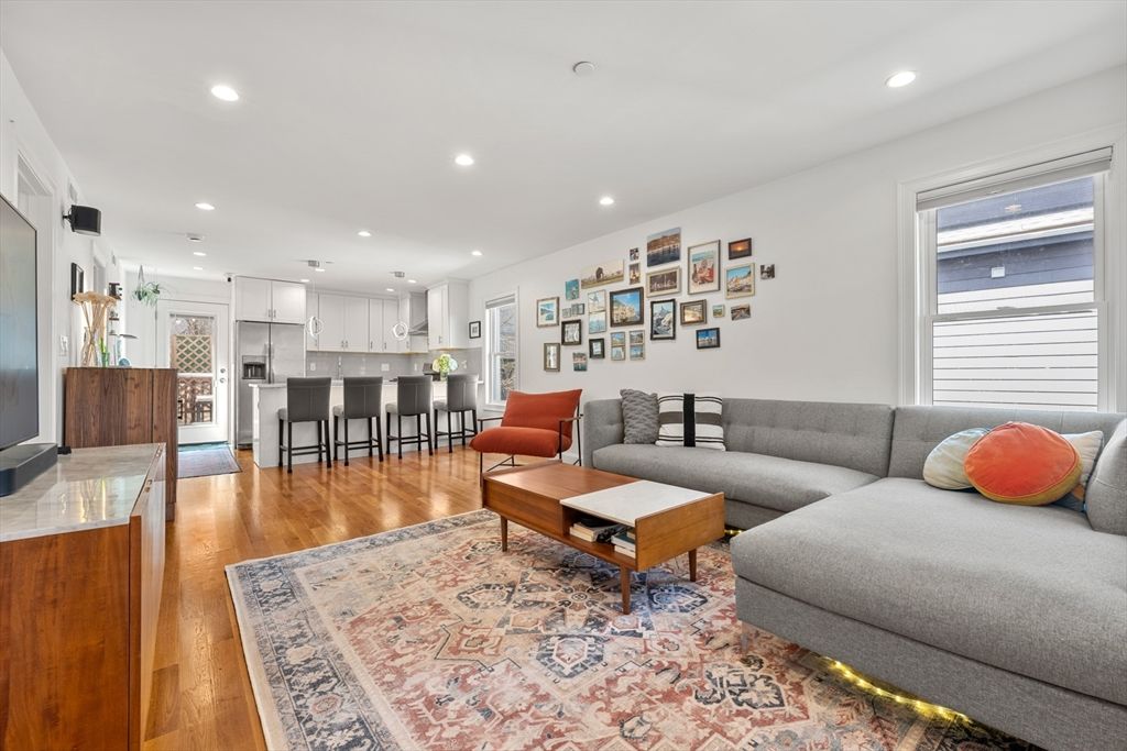 134 Heath St 3, Somerville, MA 02145