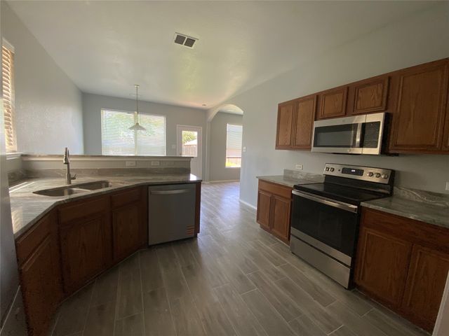 11509 Petunia Drive, Fort Worth, TX 76244