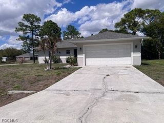 1107 Enrique ST E, Lehigh Acres, FL 33974