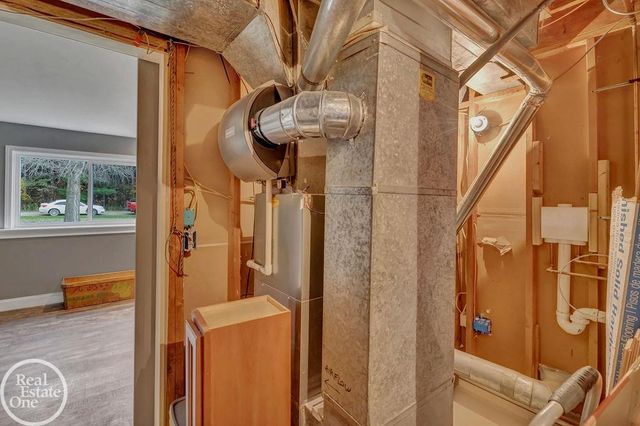 8051 Logana Road, Greenwood, MI 48006