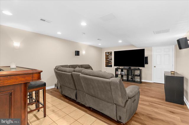 8028 HIGH OAK RD, Glen Burnie, MD 21060