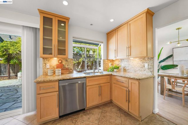 357 Sunnyslope Dr, Fremont, CA 94536