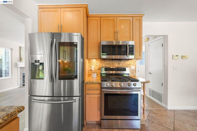 357 Sunnyslope Dr, Fremont, CA 94536