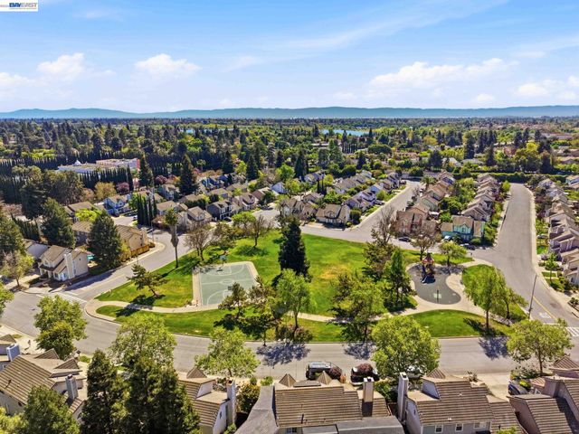 357 Sunnyslope Dr, Fremont, CA 94536