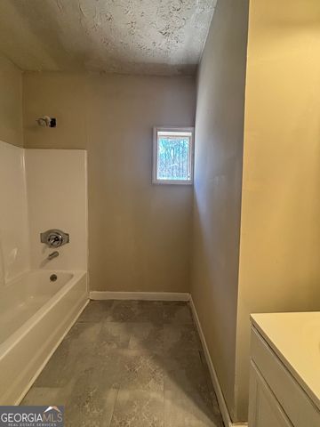 2103 River Road, Ellenwood, GA 30294