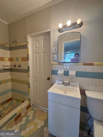 2103 River Road, Ellenwood, GA 30294