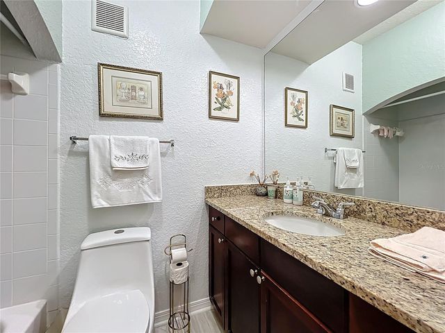 157 VILLA DI ESTE TERRACE 213, Lake Mary, FL 32746