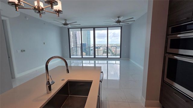 100 1ST AVENUE N 2406, St Petersburg, FL 33701