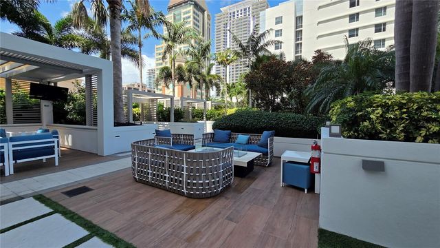 100 1ST AVENUE N 2406, St Petersburg, FL 33701