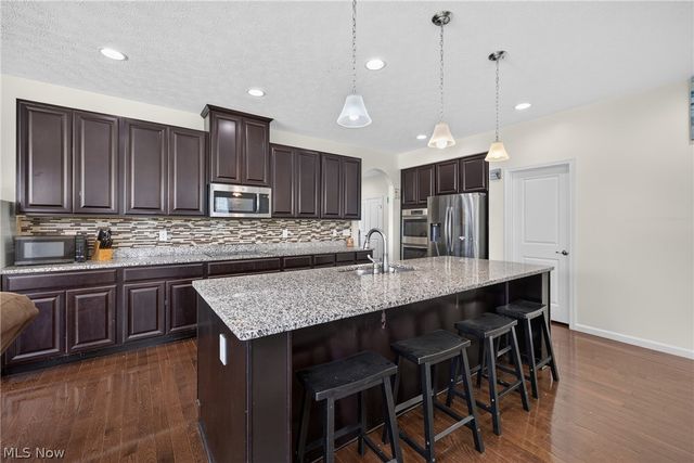 7941 Megan Meadow Drive, Hudson, OH 44236
